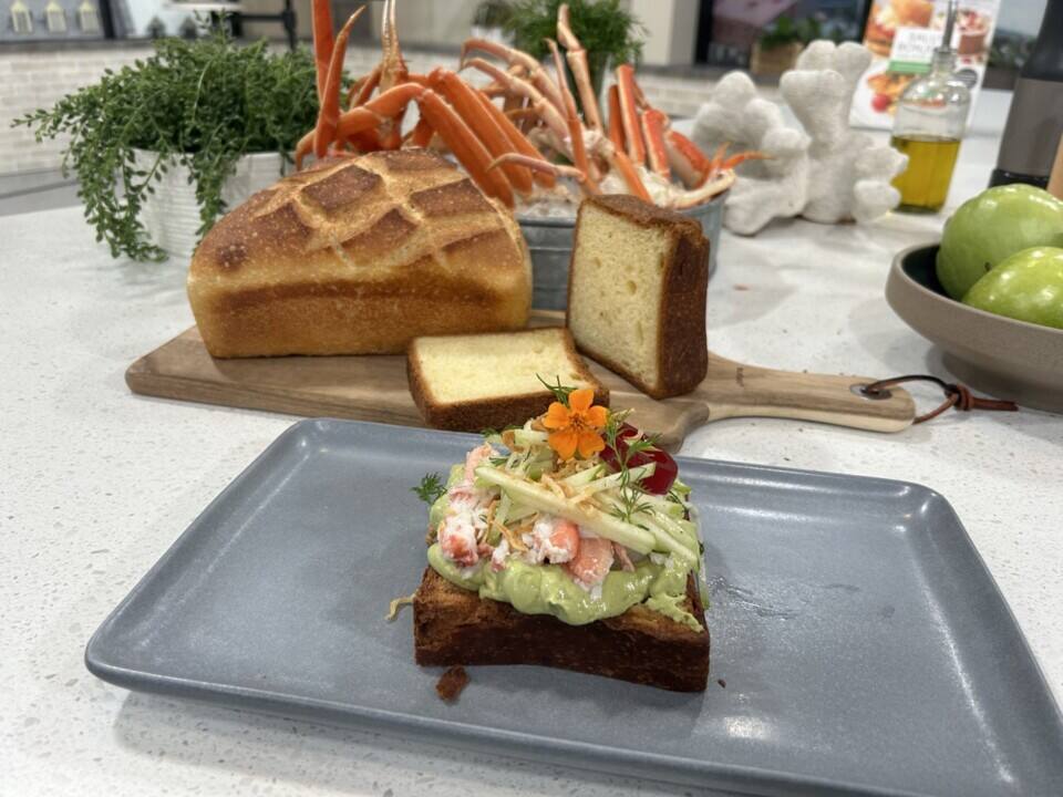 Crabe des neiges sur toast briochée grillée
