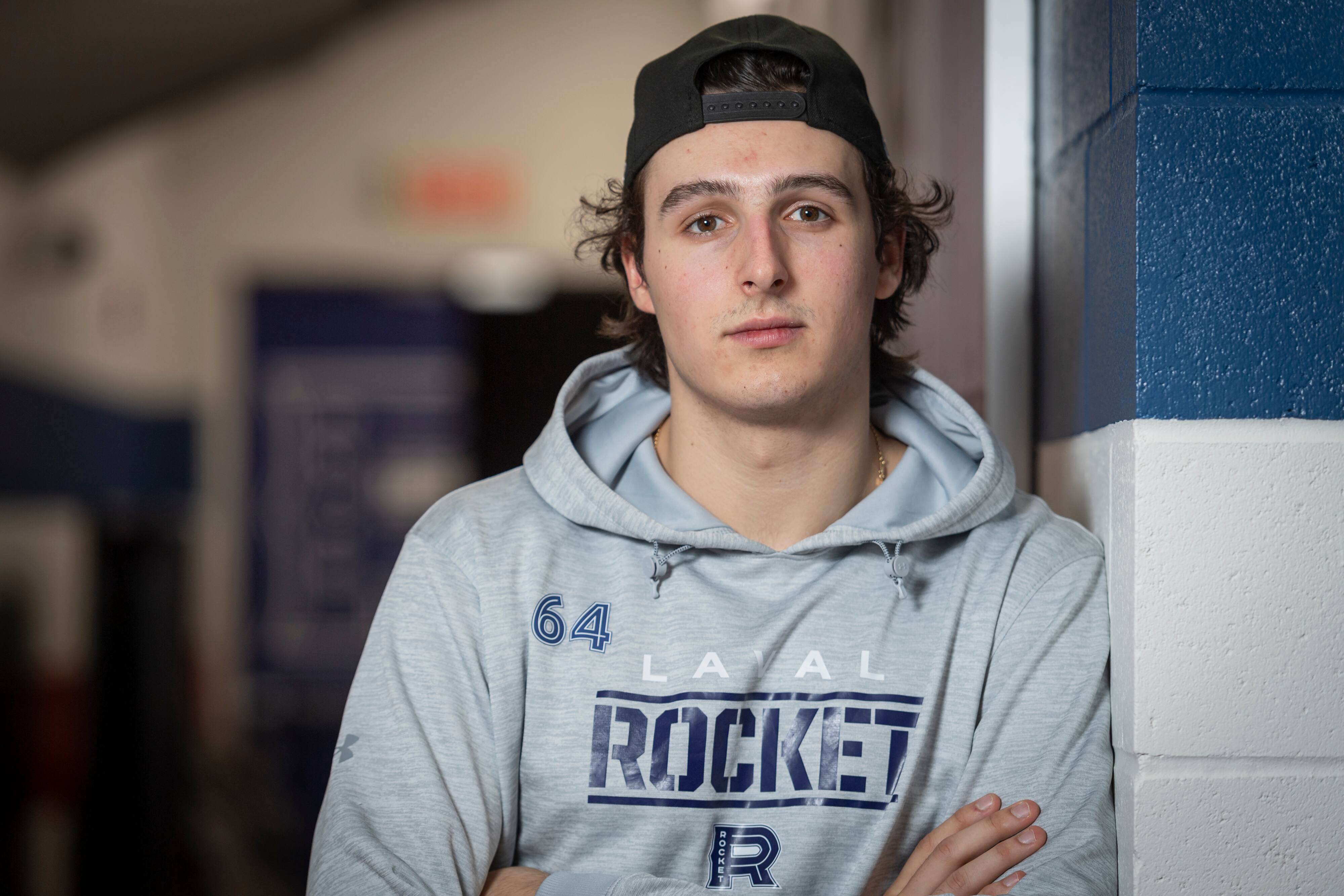 Reinbacher soutenu par Laine et Hutson &agrave; travers &laquo;des moments sombres&raquo;