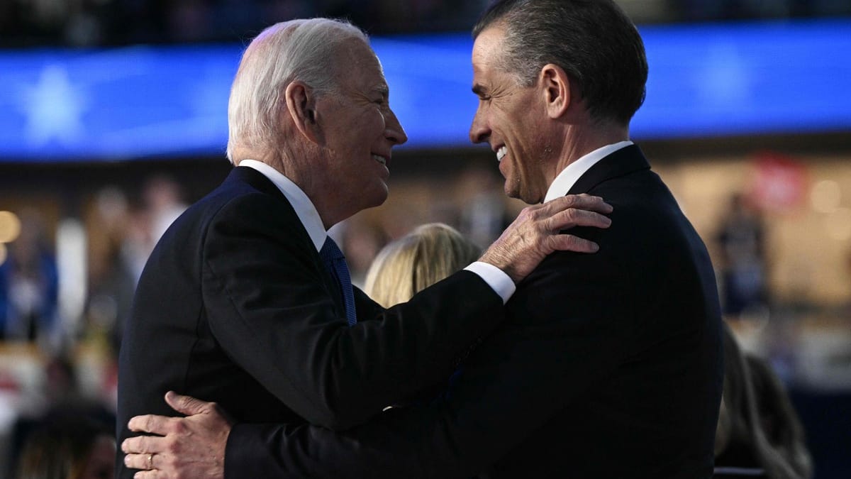 Joe Biden gracie son fils Hunter dans des affaires de fraude fiscale et de détention illégale d’arme à feu