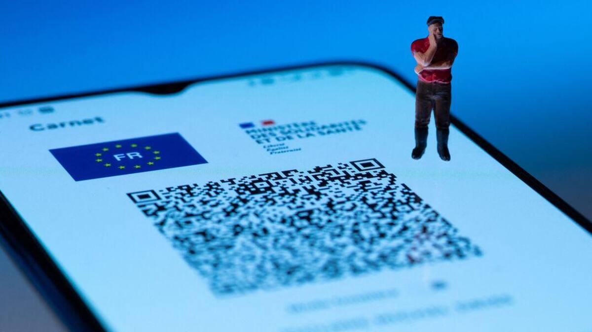 De Hitler à Bob l'Éponge: l'UE révoque de faux passeports sanitaires farfelus