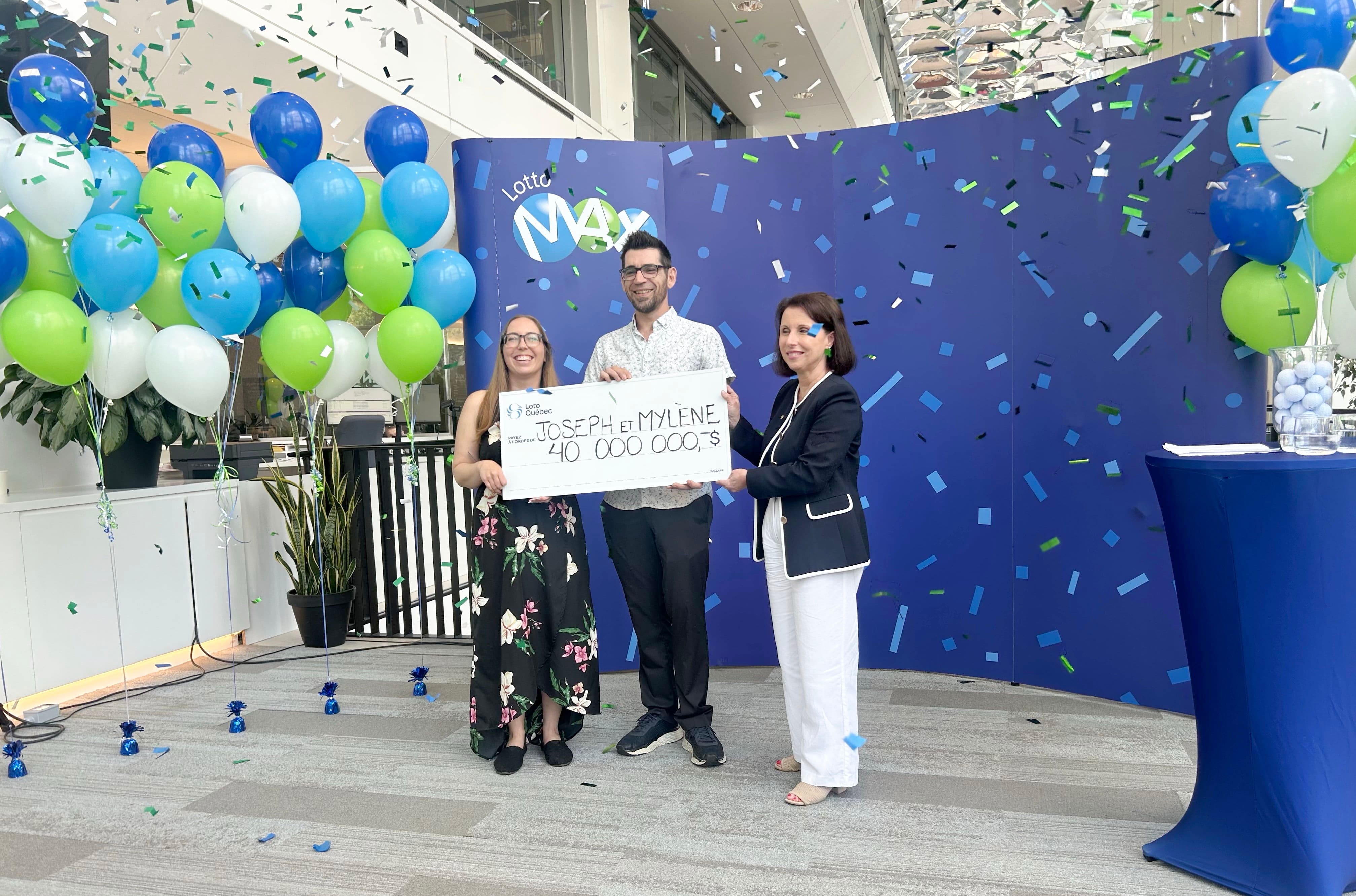 « On rêve de ça tous les vendredis » : une couple de la Montérégie remporte 40M$ au Lotto Max après avoir acheté des billets de loterie pendant des années