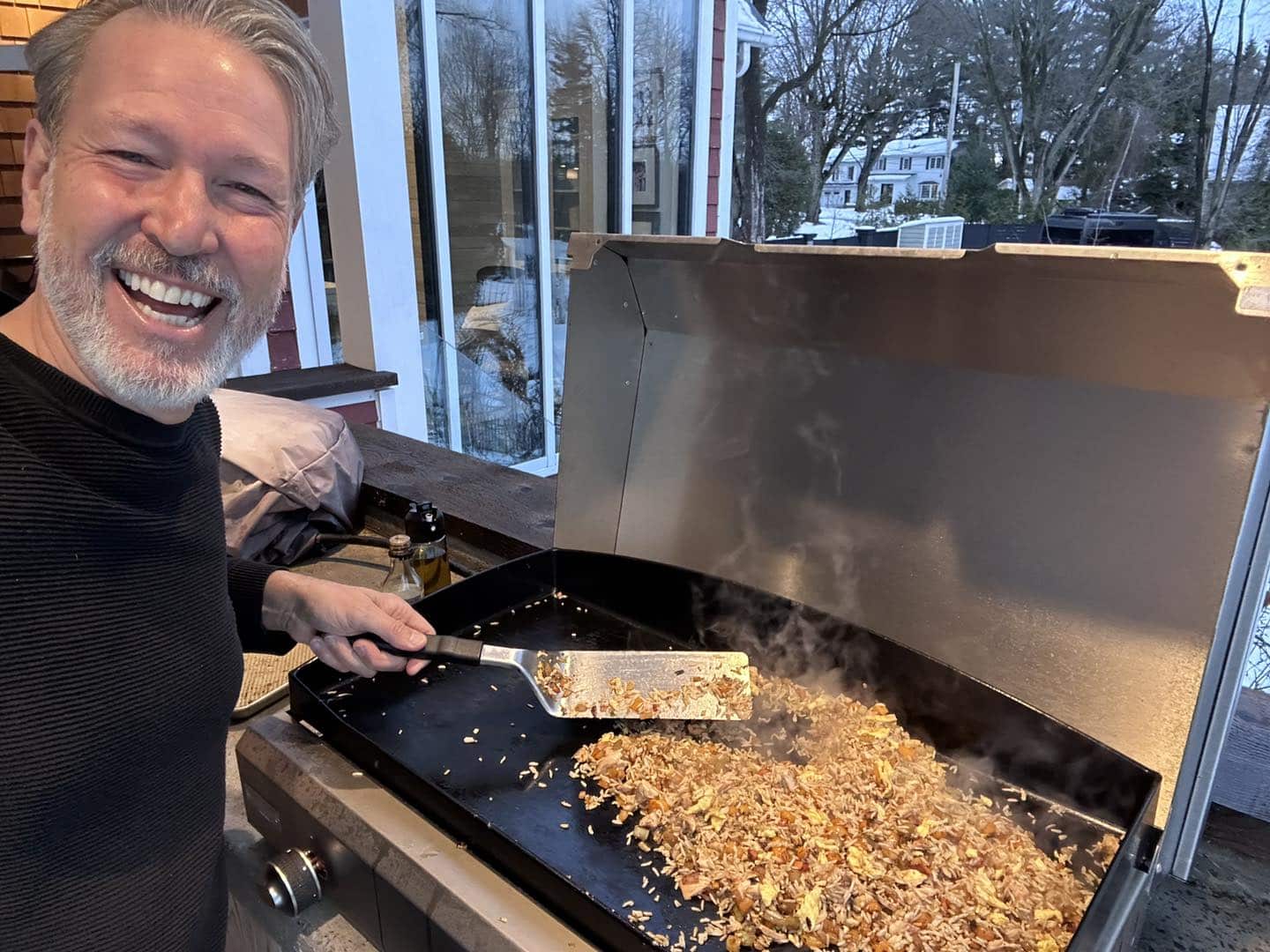Ricardo s’est fait un gros christi de riz frit ce matin pour déjeuner