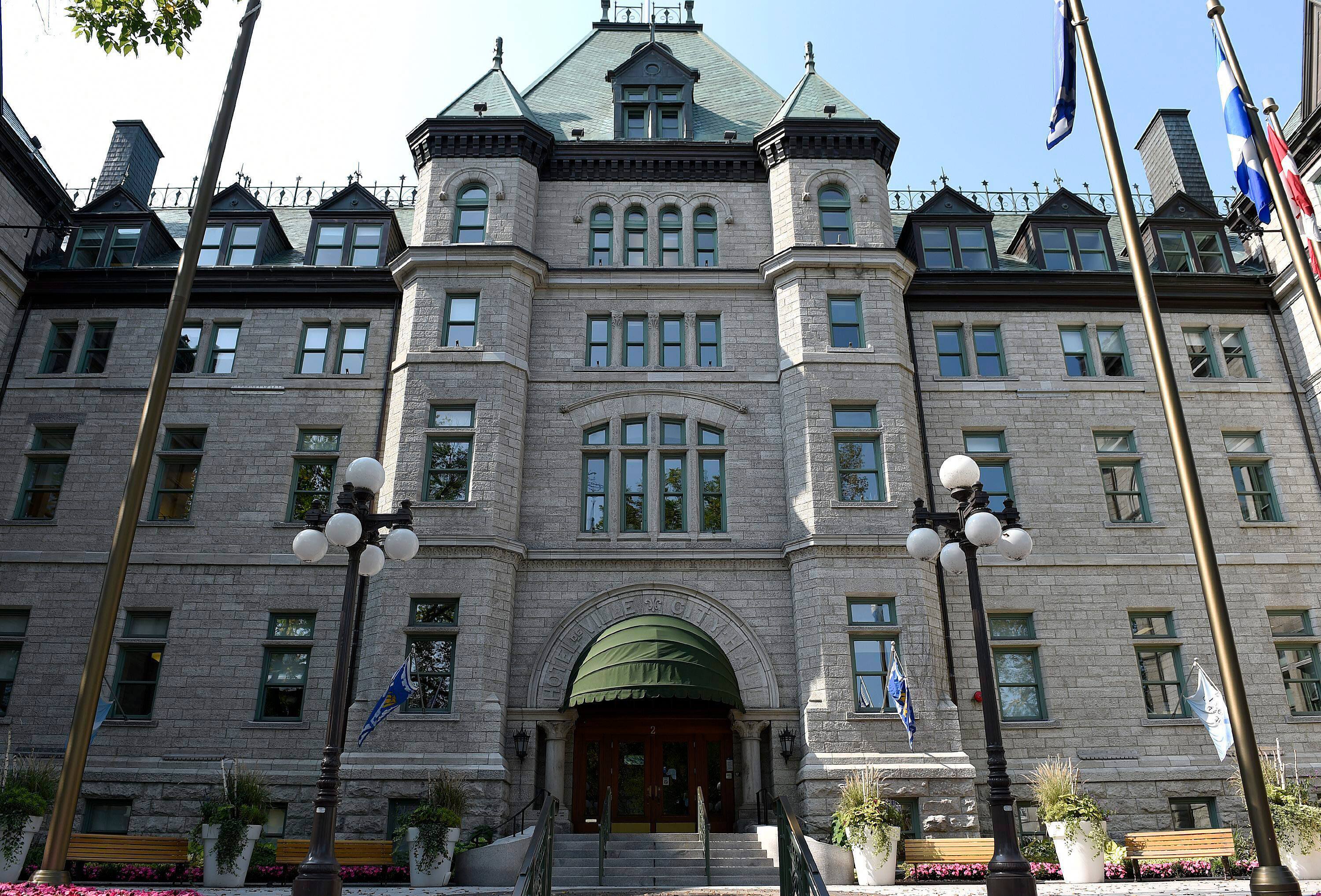 Il a conduit un camion de la Ville «gelé» TVA Nouvelles