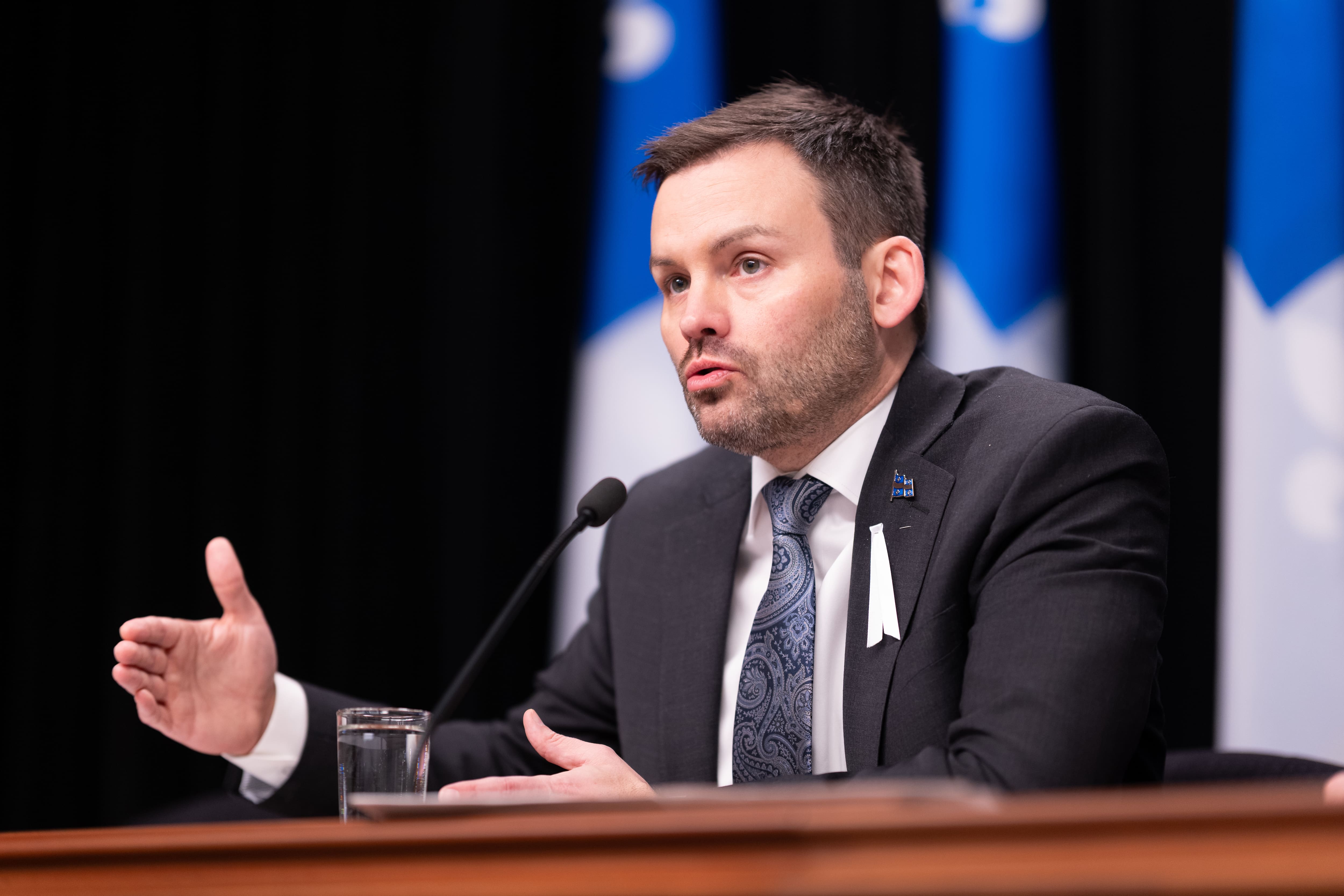 Le rapport Gallant est &laquo;timide&raquo; sur les ministres, dit Paul St-Pierre Plamondon