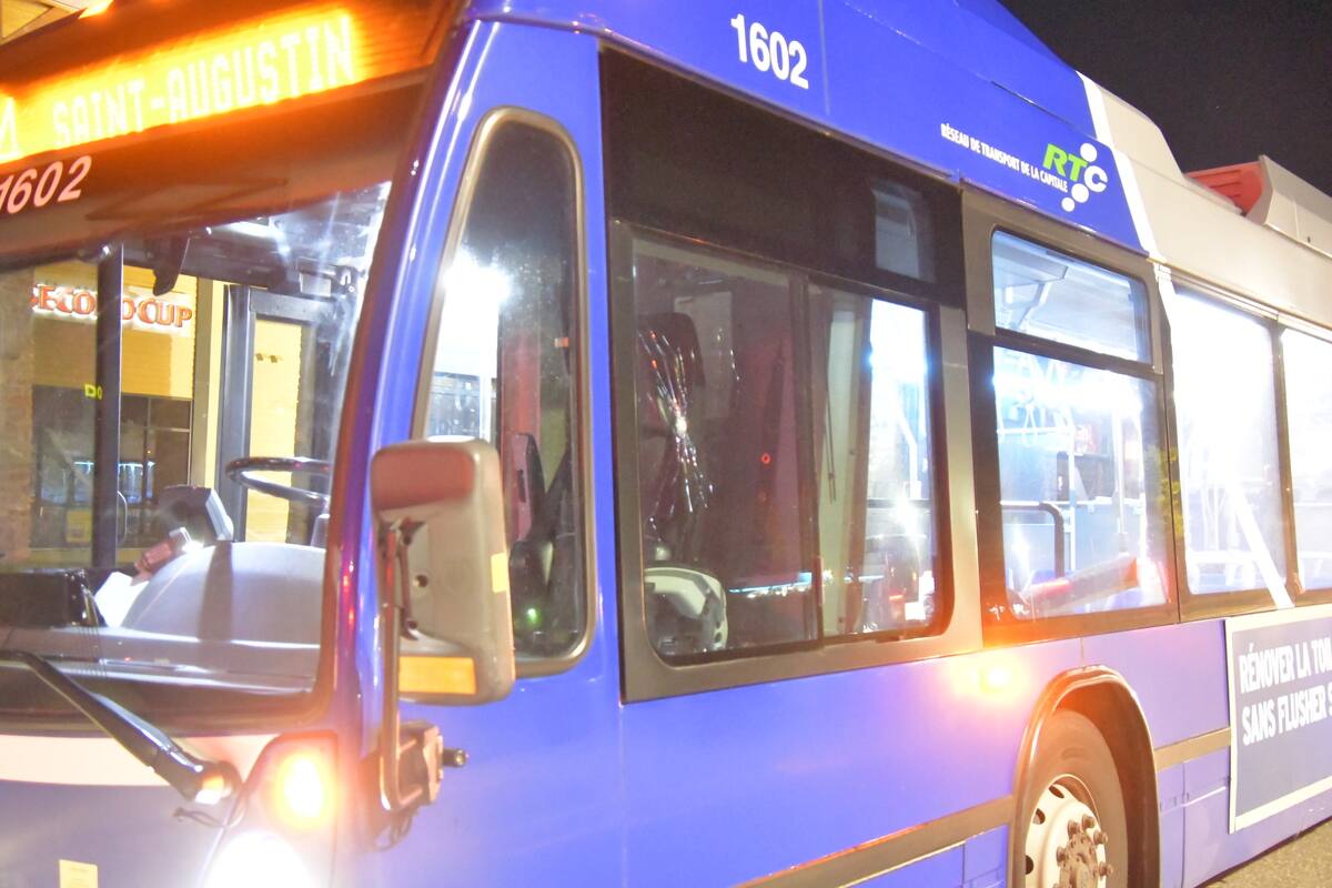 Autobus du RTC: enquête sur un projectile dans une fenêtre | JDQ
