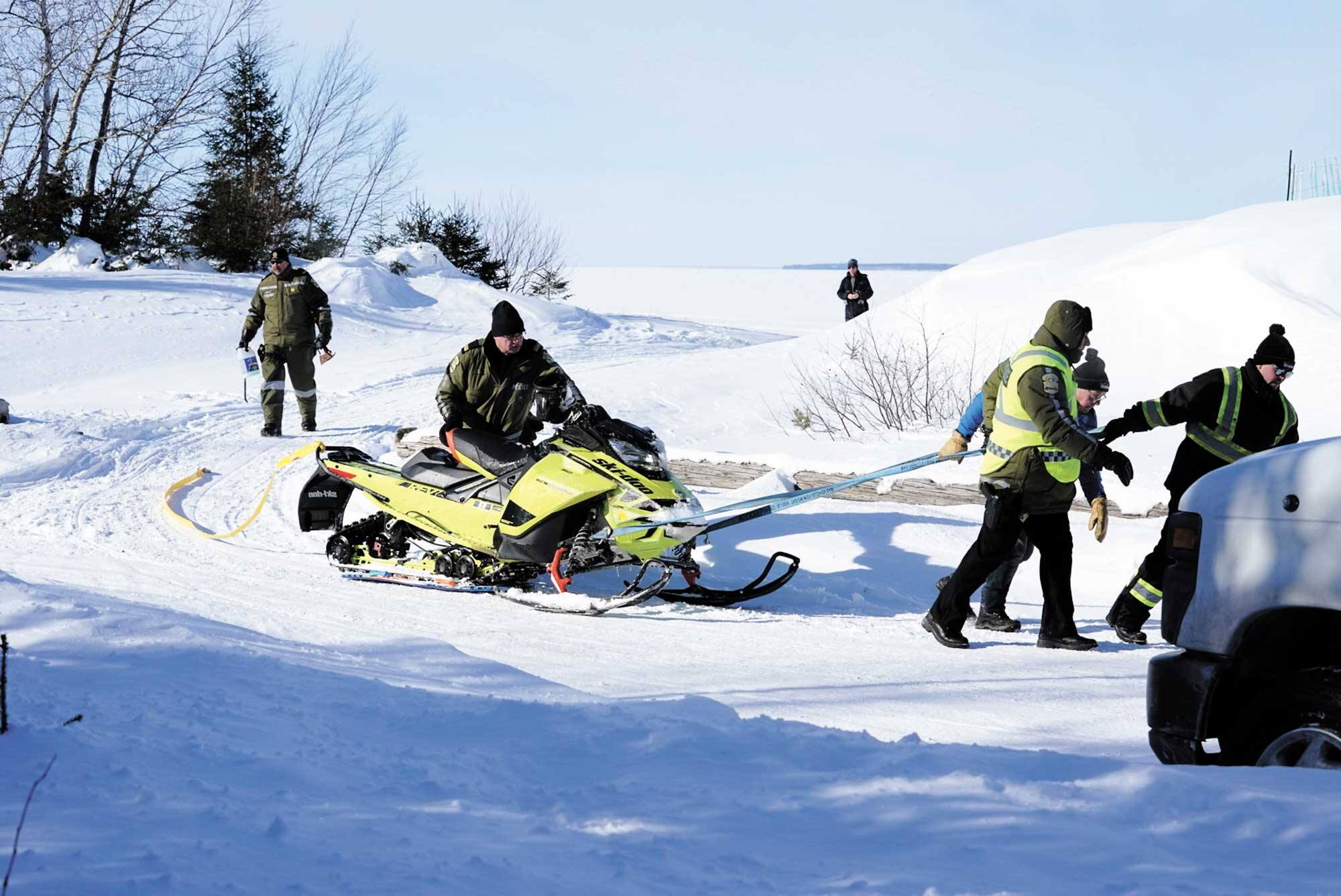 Recherche motoneigiste - Lac-Saint-Jean