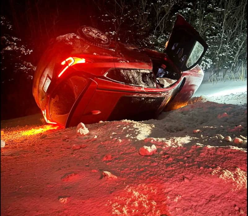 Embardée en pleine nuit en Beauce : des hockeyeurs viennent en aide à une dame âgée