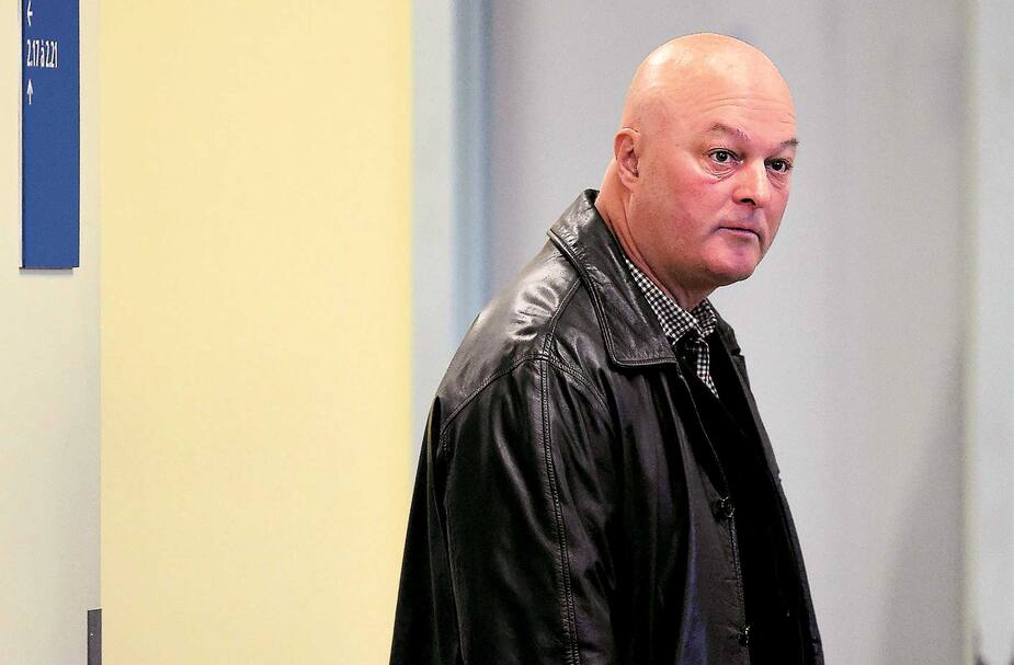 Image principale de l'article Son avocat ne croit pas à la théorie du coup monté