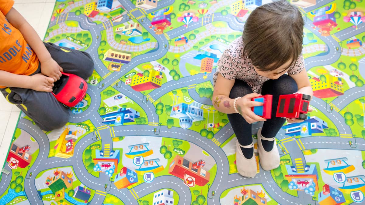 Offensive pour recruter en garderies: prime annuelle de 3000$ pour ramener des éducatrices retraitées