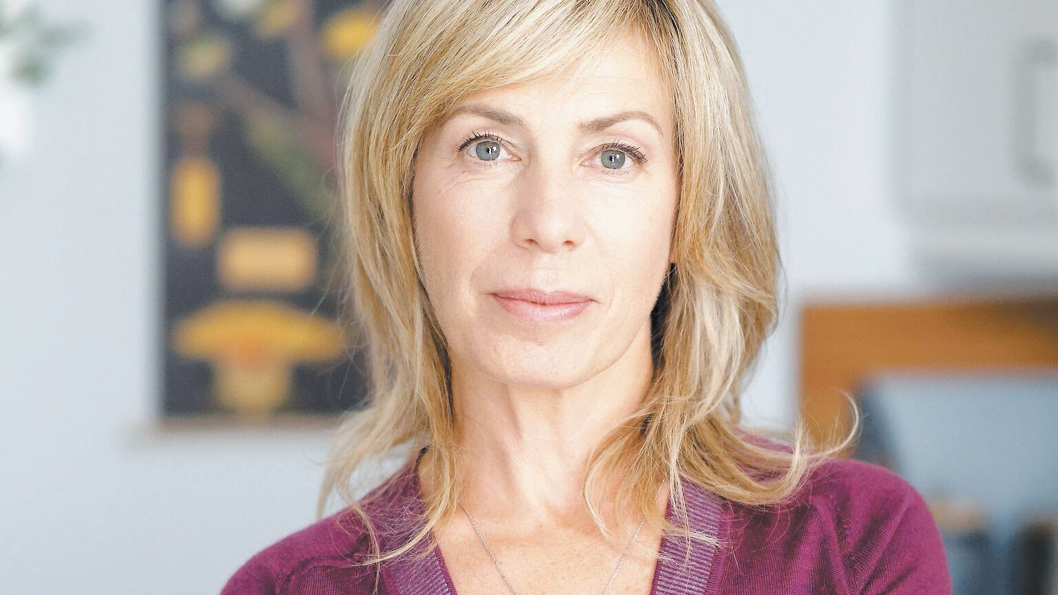 C&eacute;line Bonnier tourne la page sur &laquo;L&rsquo;heure bleue&raquo;