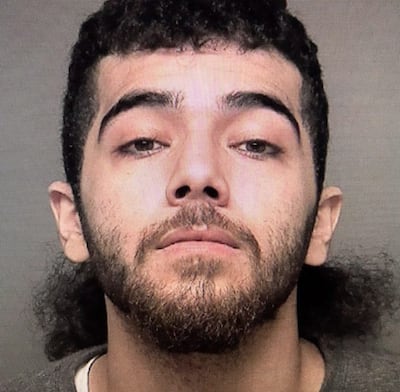 Nitchell LaPaix, un homme de 27 ans connu pour ses liens avec un influent chef de gang de rue a été assassiné en pleine rue, dans la nuit du 17 août 2021, à Laval.