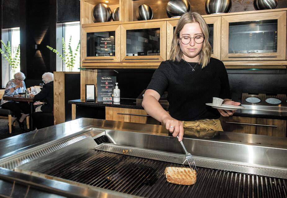 Le Quebec Se Deconfine Manger Au Resto C Est Moins Pire Qu On Pourrait Le Penser 24 Heures Mtl
