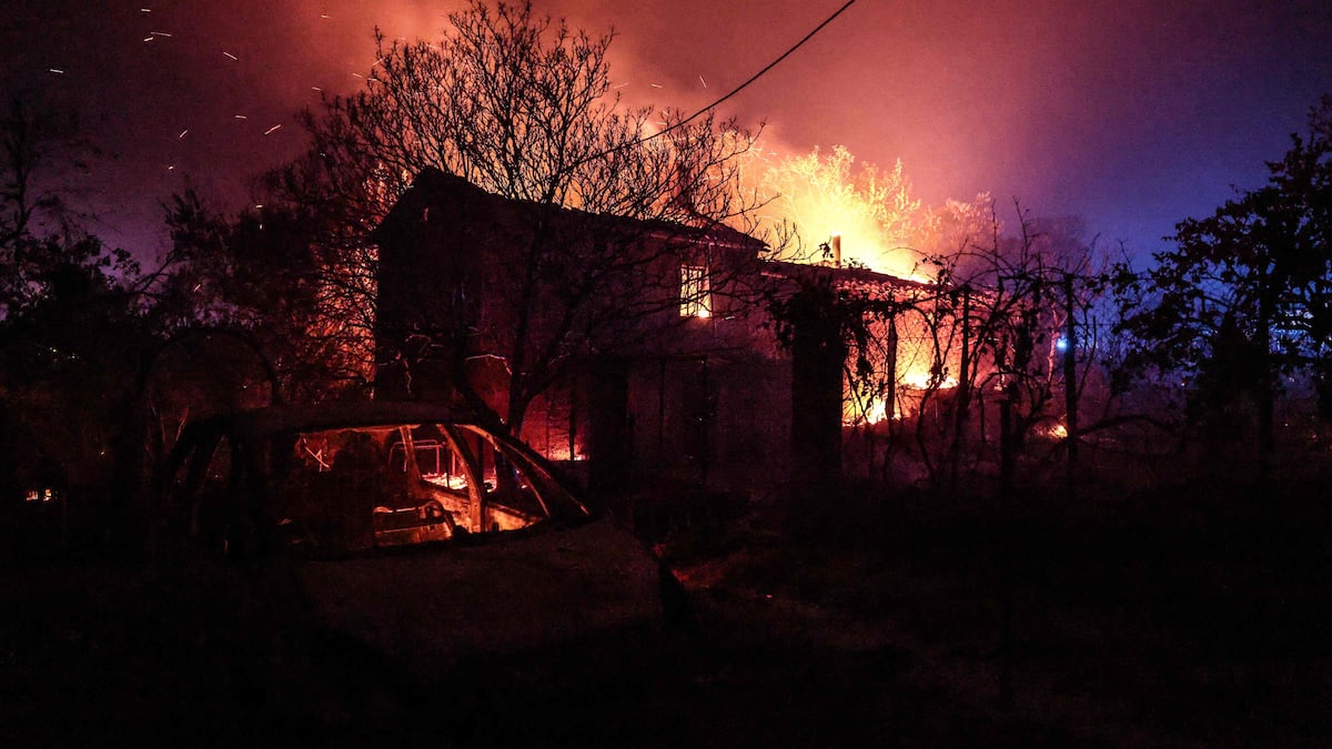 A violent forest fire progresses in France: 500 evacuations, more than 2,550 hectares devastated A violent forest fire progresses in France: 500 evacuations, more than 2,550 hectares devastated