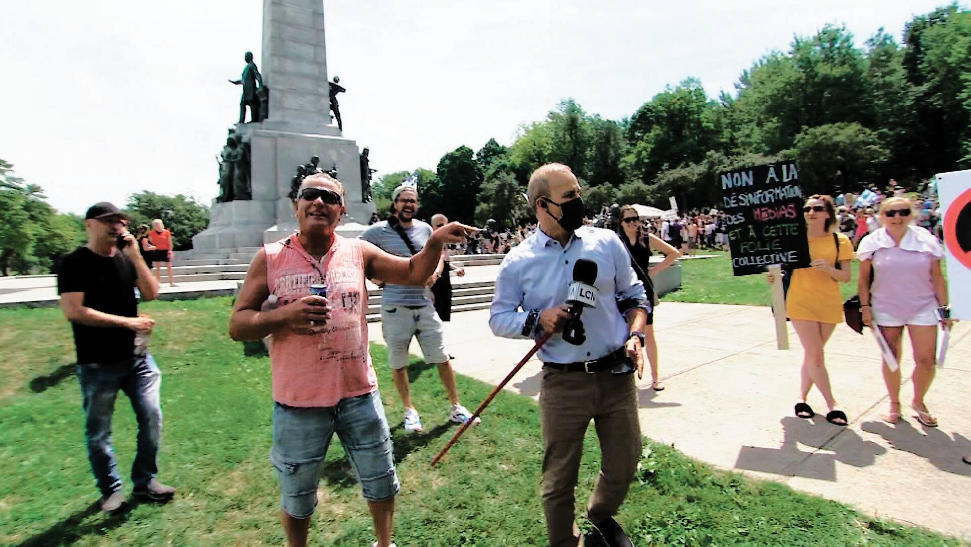 L Intimidation Envers Des Journalistes Denoncee Jdq