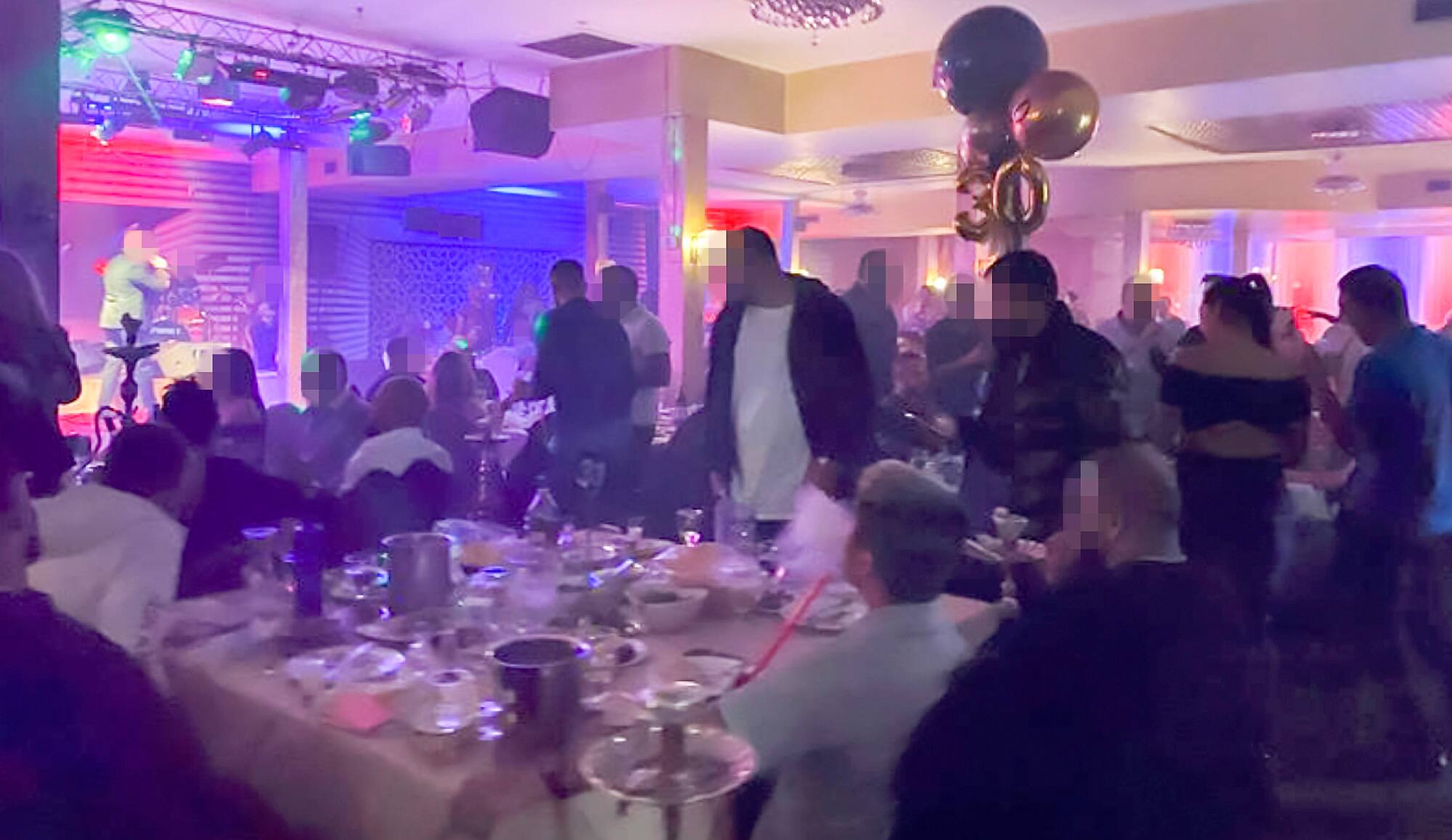 Party en pleine 2e vague: un resto de Laval pourrait perdre son permis