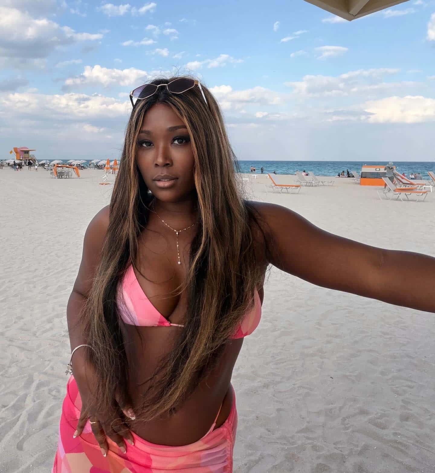 Un sexy look brûlant et risqué pour ses 31 ans