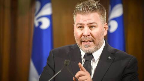 It is because he recovered, even after bitter failures, that Paul St-Pierre Plamondon found himself on the same ice as François Legault, Dominique Anglade and Manon Massé.