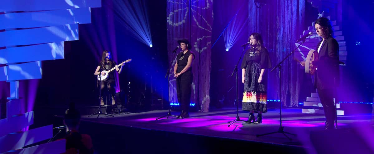 It's a good start for the Cowboys Fringants 1