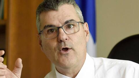 Quebec sold 500 Grande Allée Est (photo) in Quebec and 500 René-Lévesque West in Montreal in 2008.