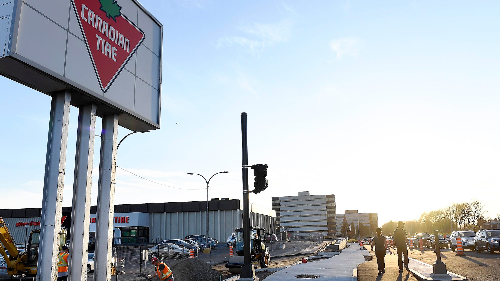 Un premier chèque de 800 000 de la Ville JDQ