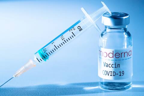 CORRECTION-FRANCE-HEALTH-VIRUS-MODERNA-VACCINE