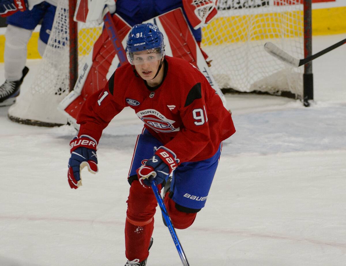 &laquo;Les gars parlaient de lui apr&egrave;s le match&raquo;: Oliver Kapanen n&rsquo;est pas venu pour jouer au touriste