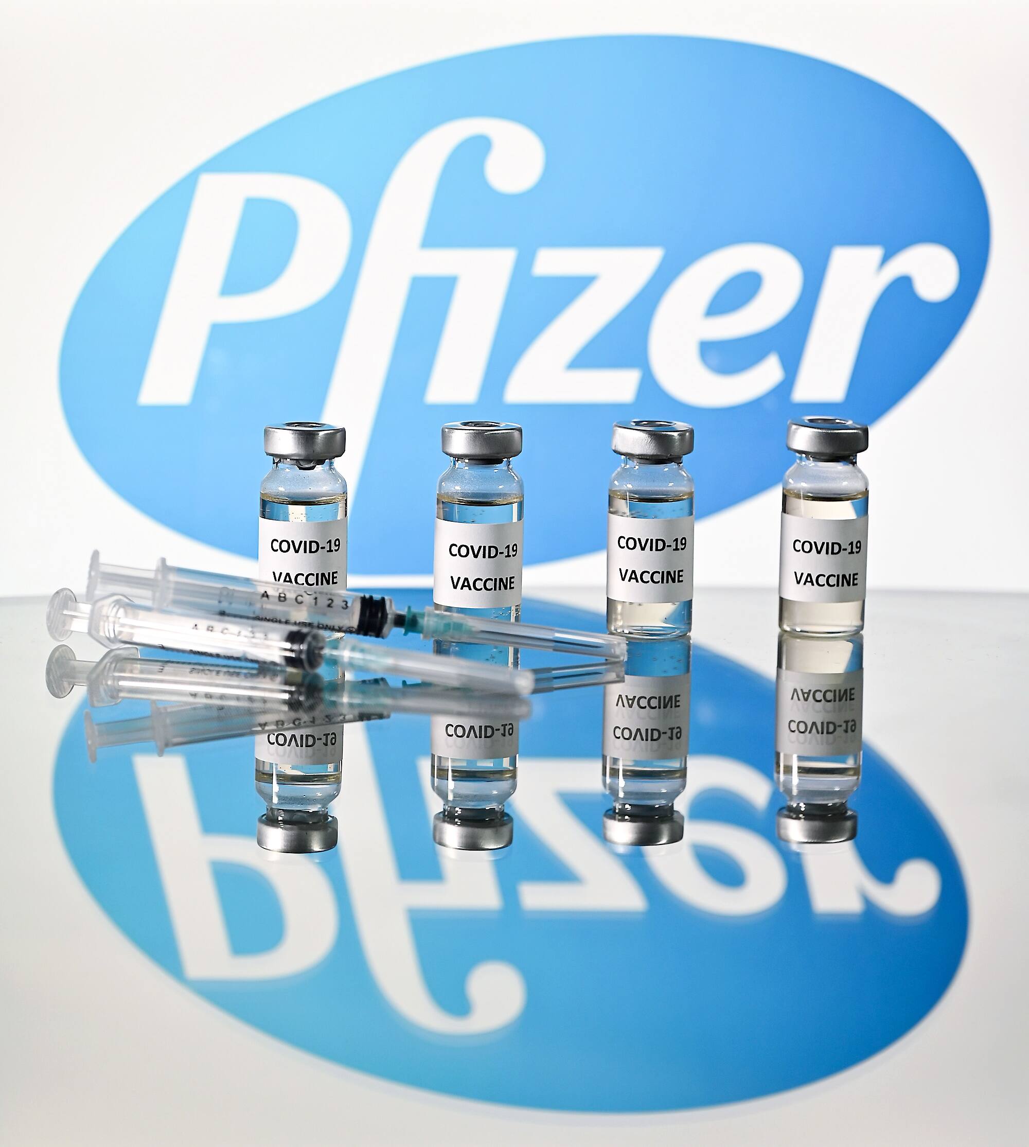 Le Royaume-Uni ouvre la voie à la vaccination | JDM