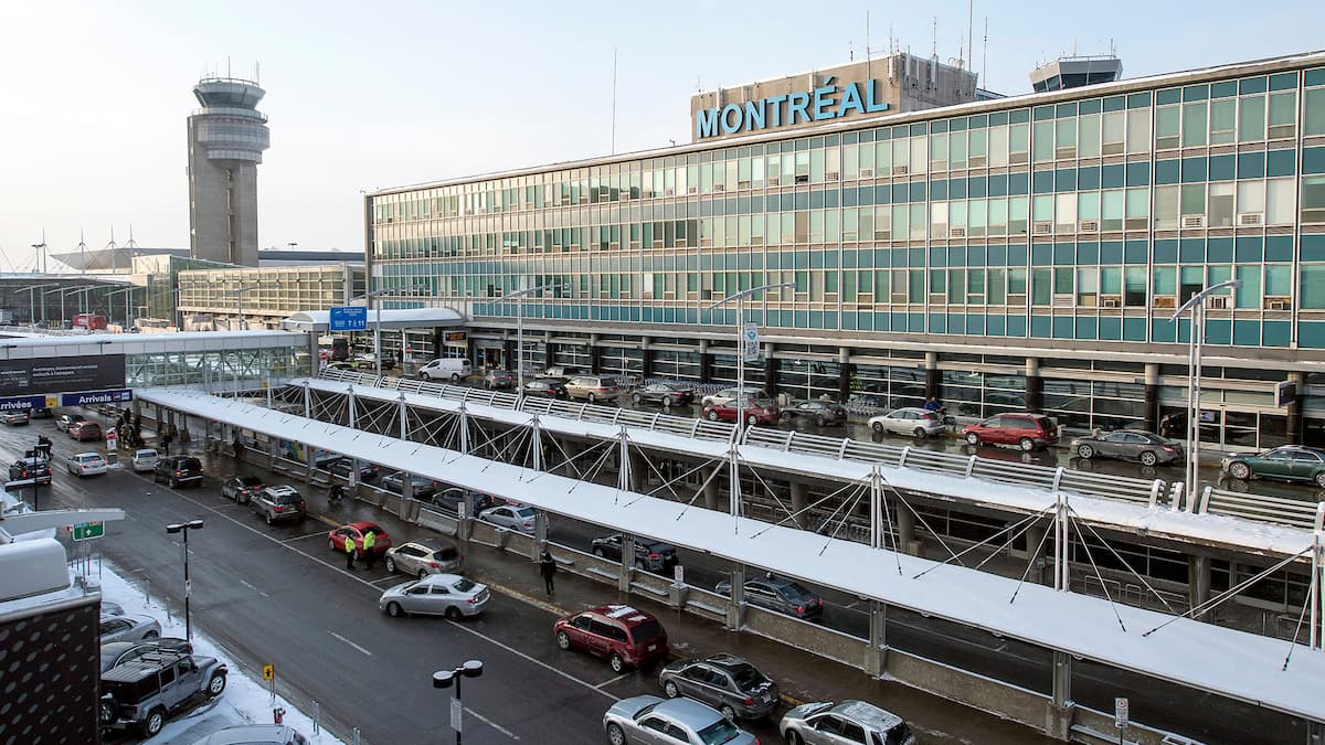 Vols déroutés: un colis suspect découvert dans un carrousel à bagages de l’aéroport de Montréal