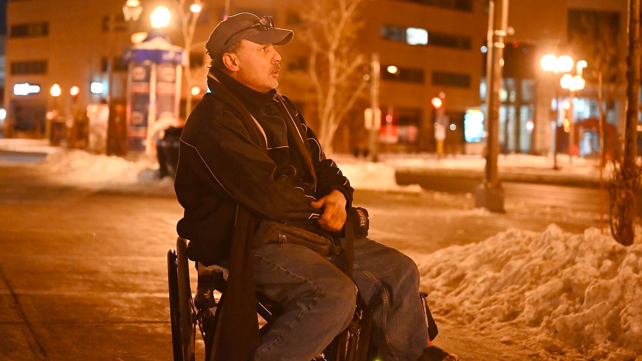 Couvre-feu: les itinérants peu embêtés par les policiers à Québec | JDQ