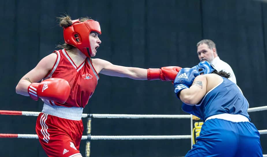 Poppy Boxeuse Une médecin québécoise championne de boxe après une paralysie et une ...