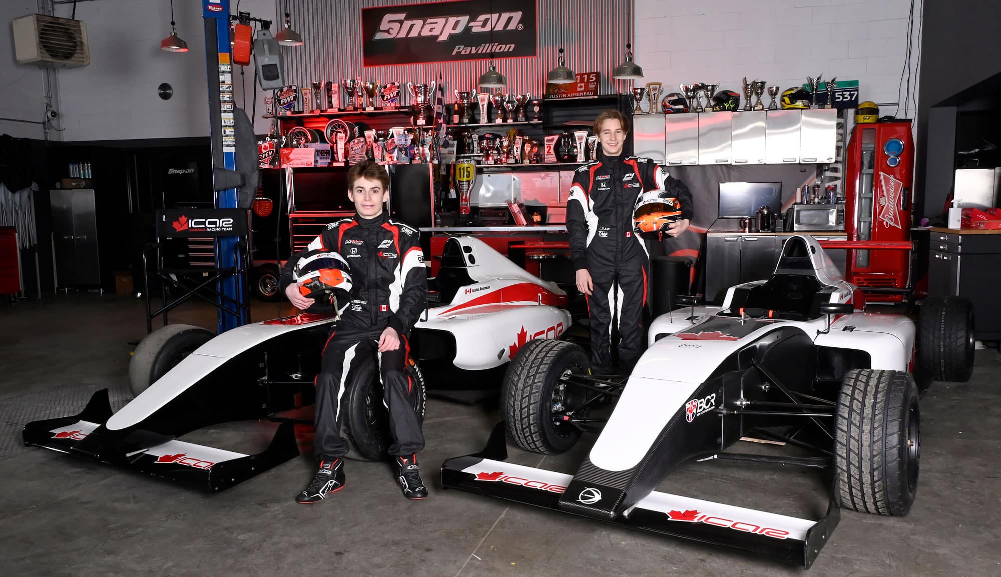 Les jeunes espoirs québécois Justin Arseneau (à gauche) et Louka St-Jean faisaient leurs débuts au Championnat américain de Formule 4 à l'aube du printemps 2021