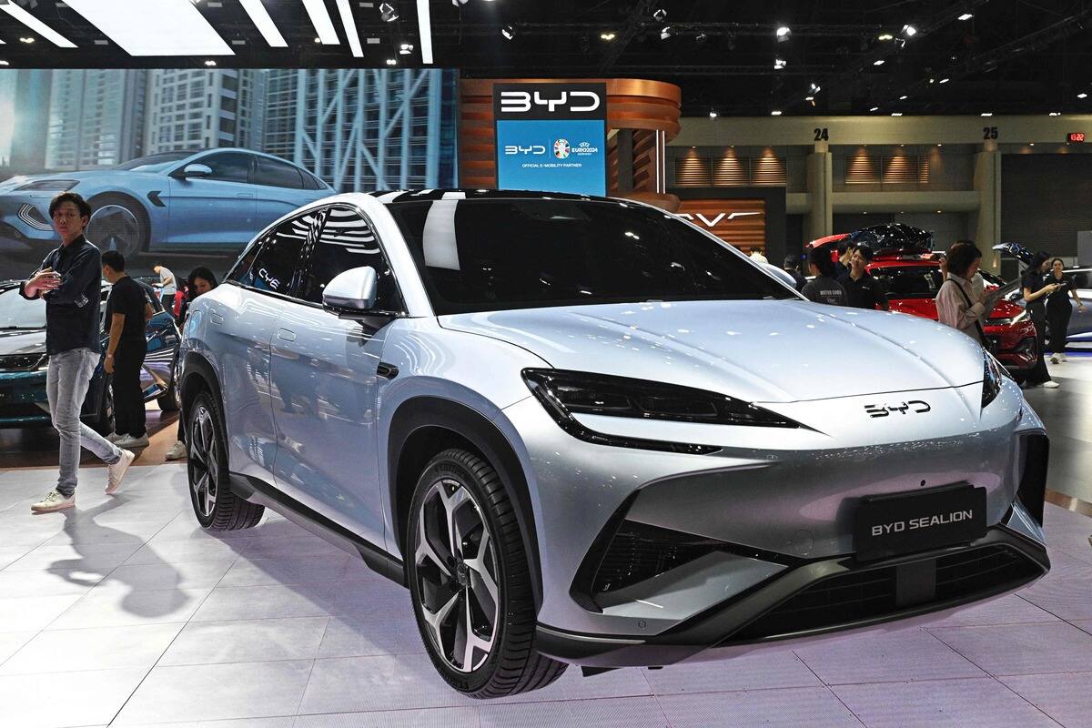 Surtaxe sur les v&eacute;hicules &eacute;lectriques: la Chine veut des consultations &agrave; l'OMC avec le Canada