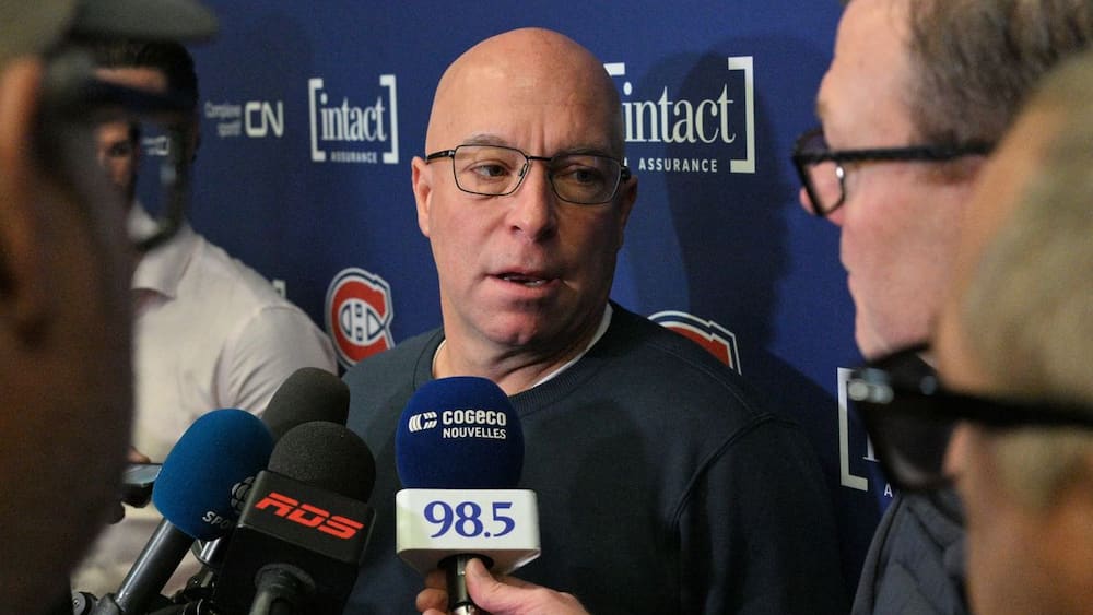 Non, Kent Hughes n'a pas «volé» Lane Hutson: le jeune défenseur a défoncé un plafond interne chez les Canadiens