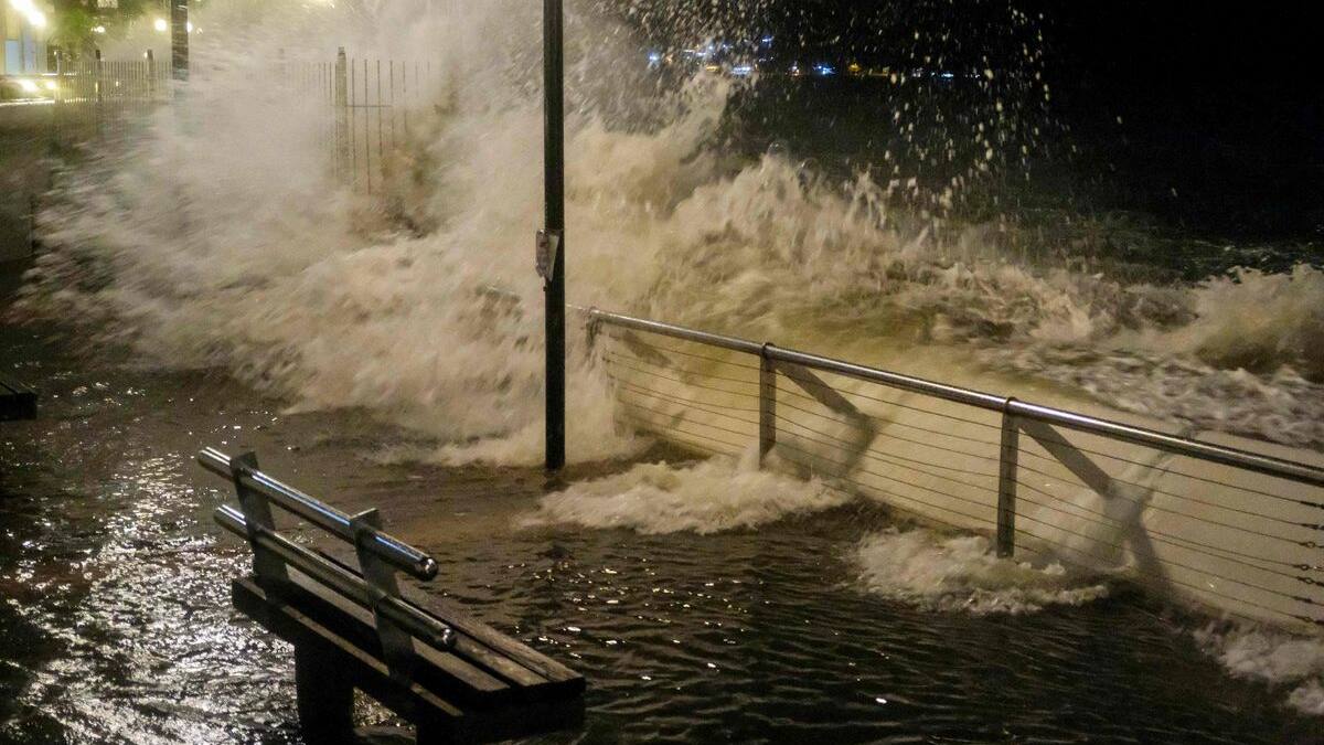 Typhon Ragasa: Hong Kong émet une alerte maximale