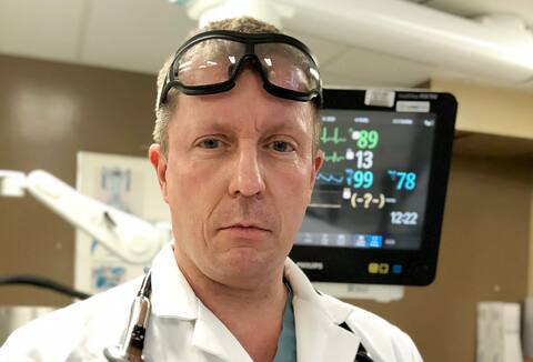 Dr. Matteo Simon, Head of the Intensive Care Department at IUCPQ.