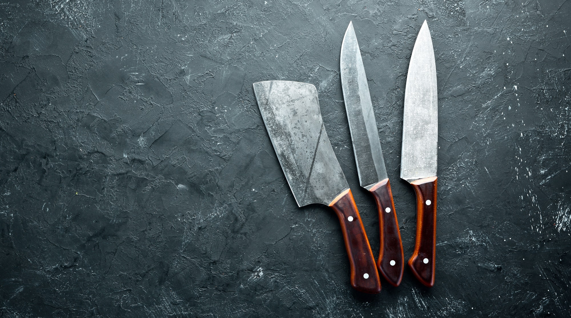 Il crie le nom d&rsquo;une autre femme pendant l&rsquo;acte; elle lui tranche le sexe avec un couteau de cuisine