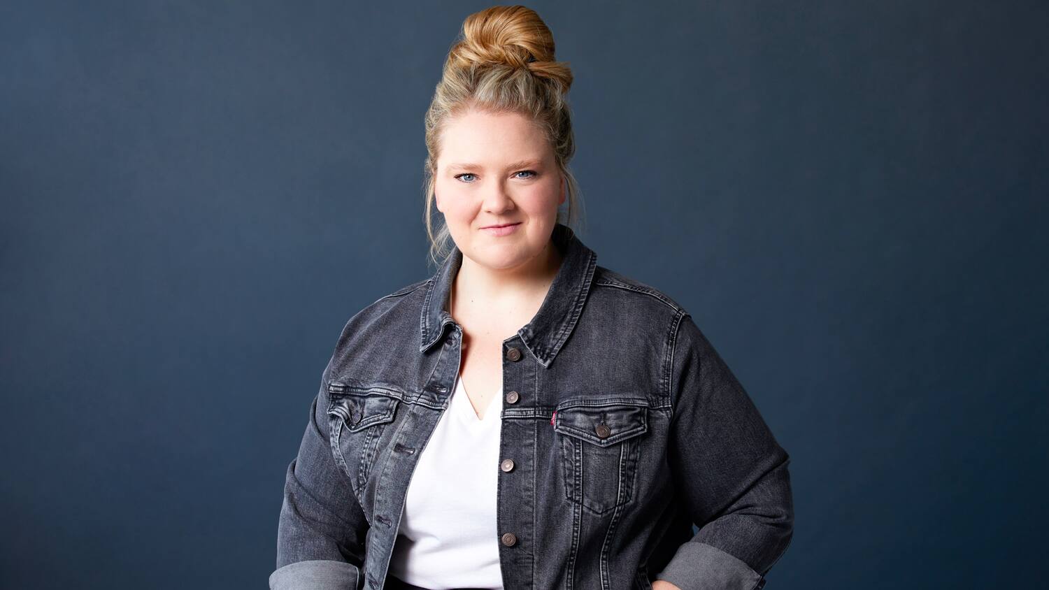 Histoires de coming out: Debbie Lynch-White en mission | JDM