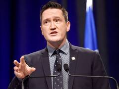 Le ministre Charette promet plus d’accès aux lacs