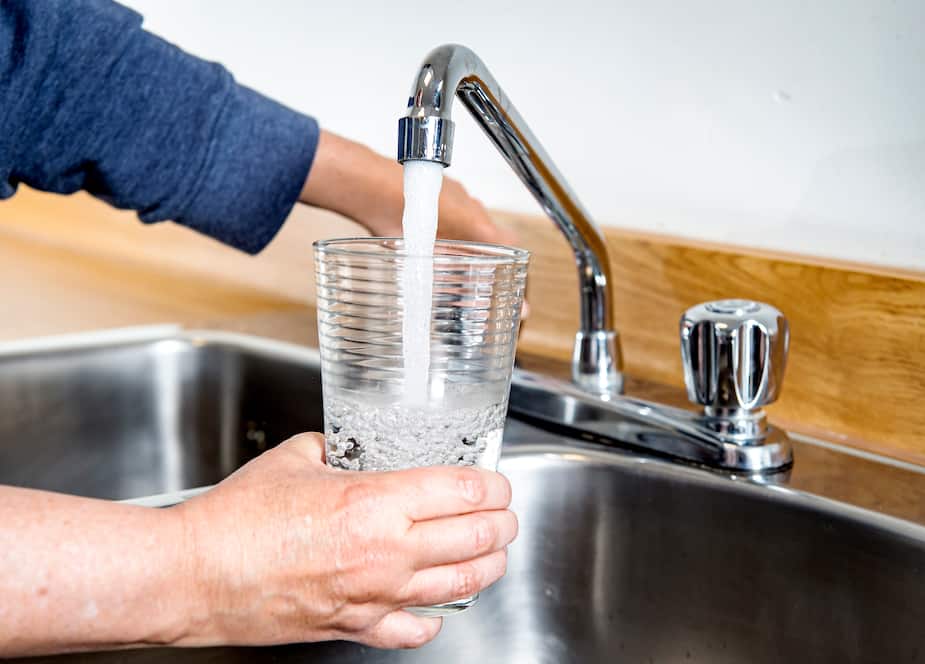 Image principale de l'article Boire 8 verres d’eau par jour, ce serait trop