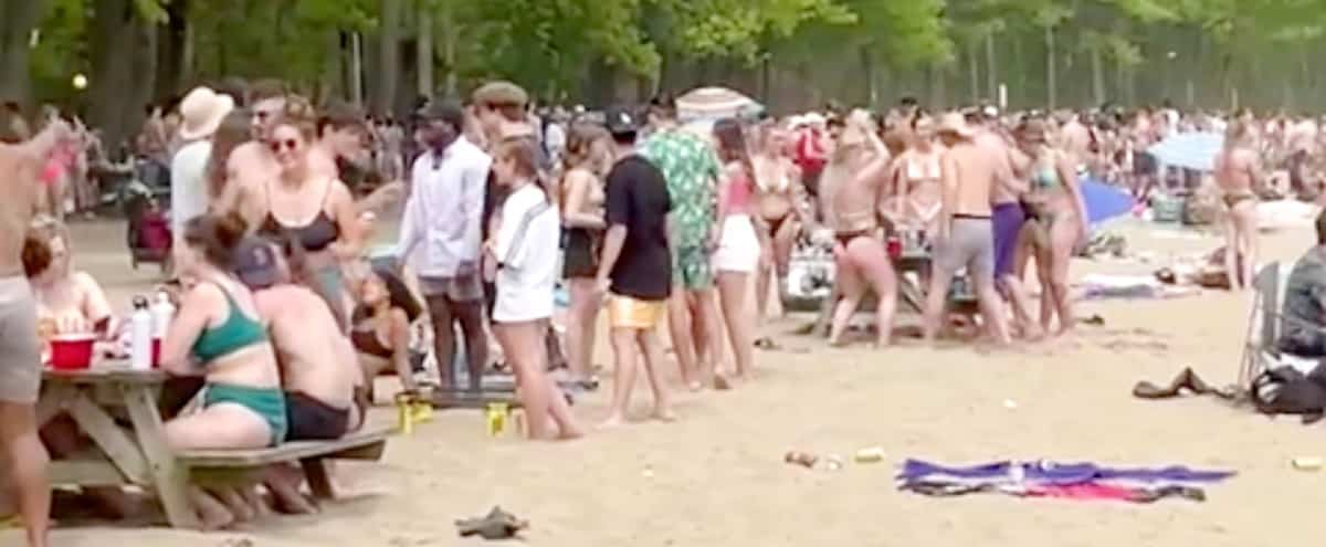 Festa na praia!  |  Quebec Magazine Festa na praia!  |  Quebec Magazine