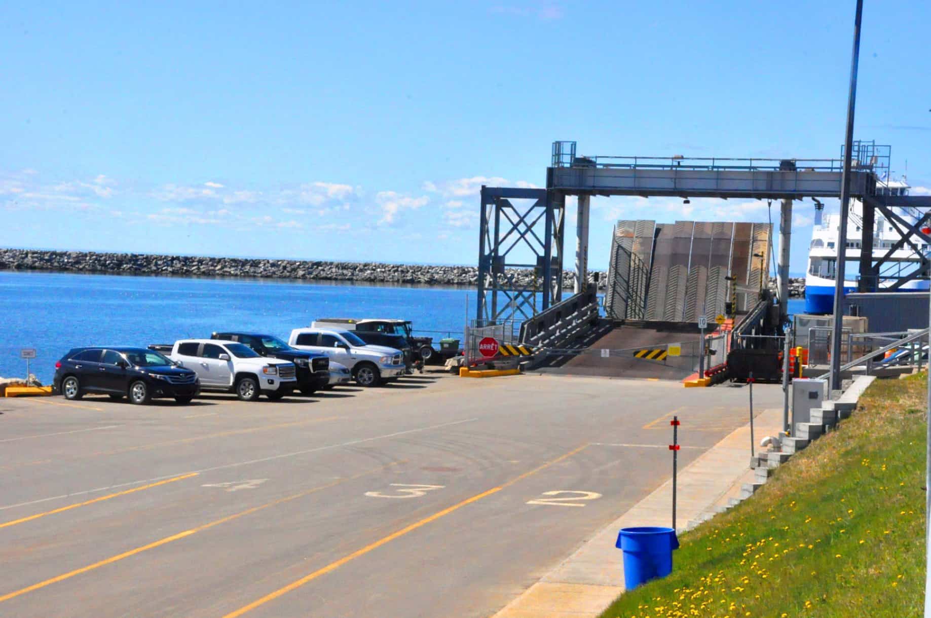 Traverse de Matane: le personnel navigant non breveté accepte l’entente ...