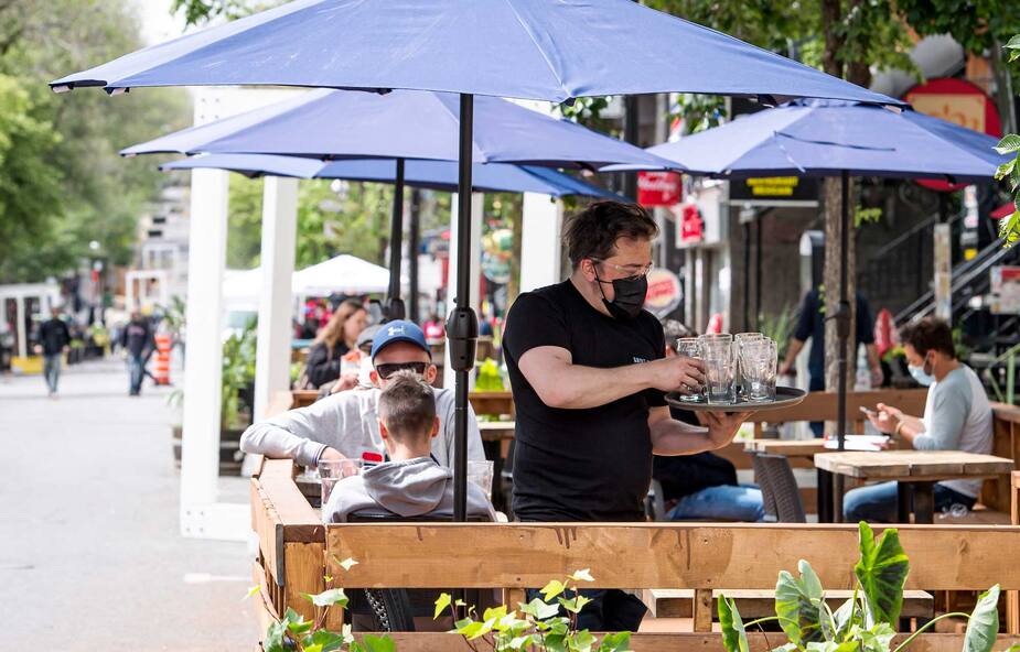 Image principale de l'article Les terrasses des bars peuvent rouvrir aujourd'hui