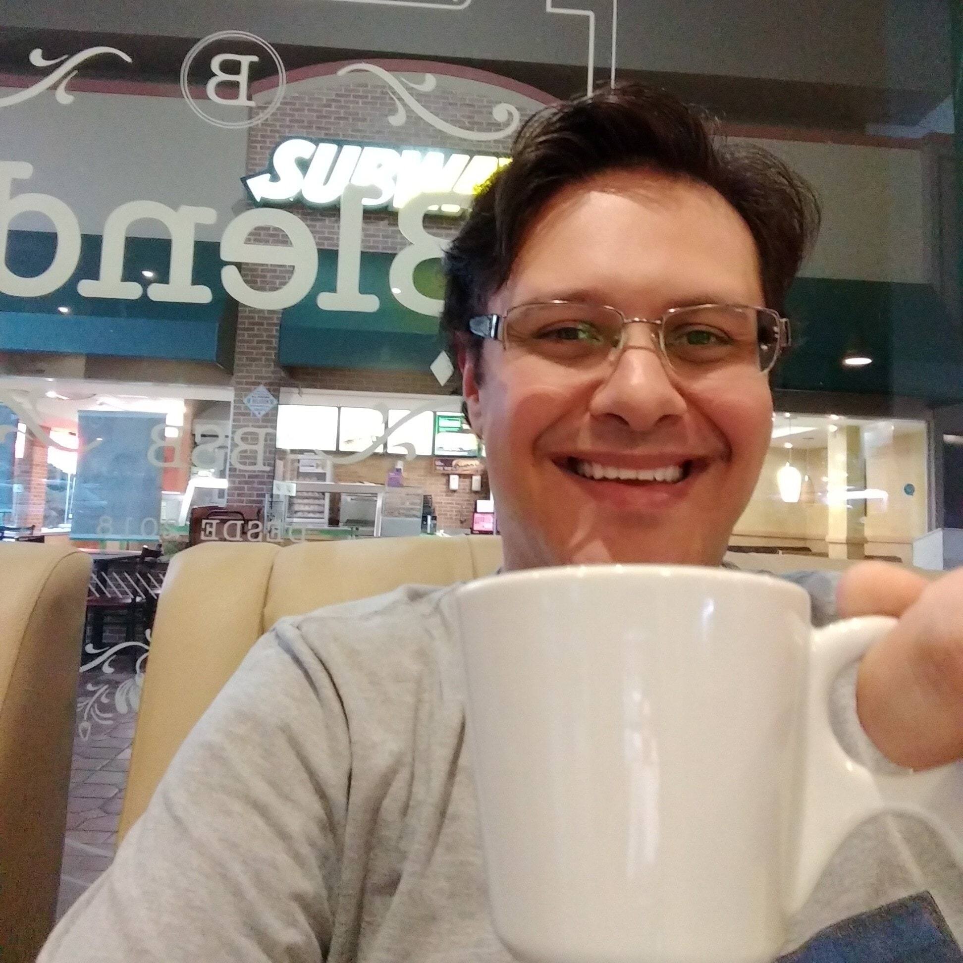 EN VID&Eacute;O | Un p&eacute;dophile traine sa victime de 12 ans dans une valise, puis pleure lorsqu&rsquo;arr&ecirc;t&eacute;