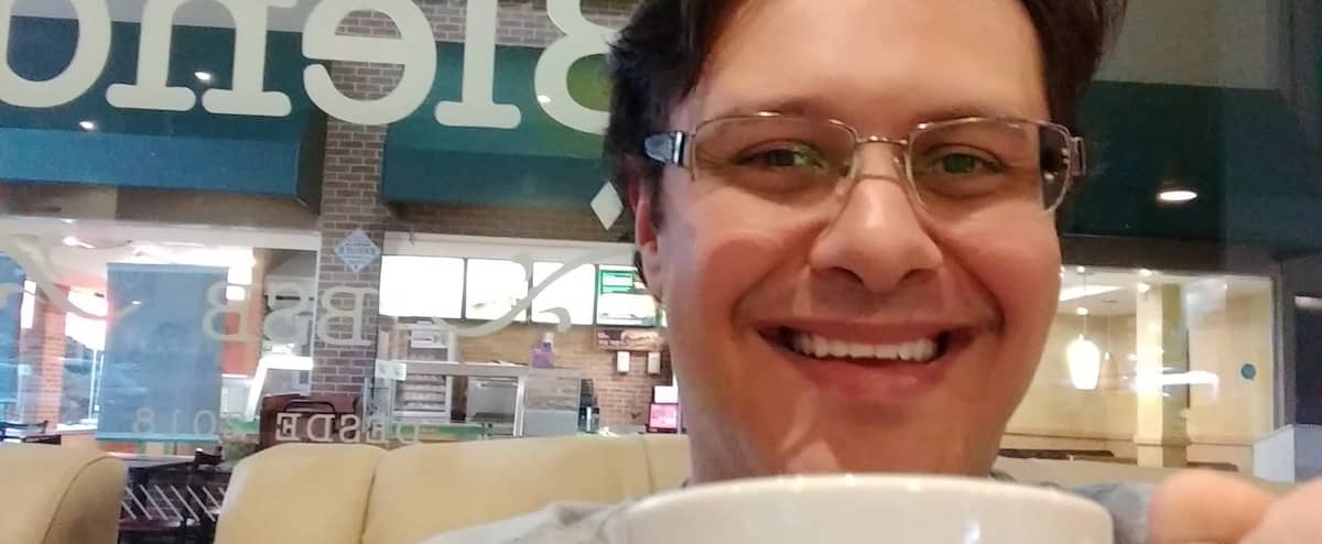 EN VIDÉO | Un pédophile traine sa victime de 12 ans dans une valise, puis pleure lorsqu’arrêté