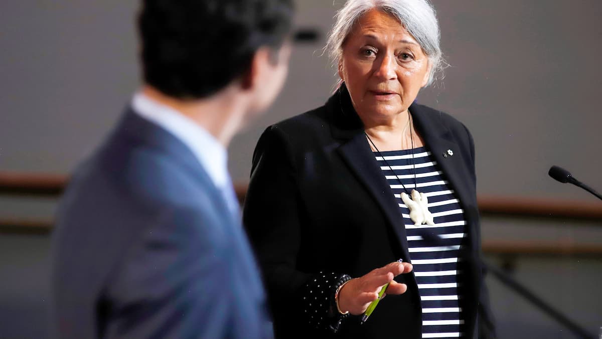 Une gouverneure générale incapable de parler français: la nomination de Mary Simon contestée en cour