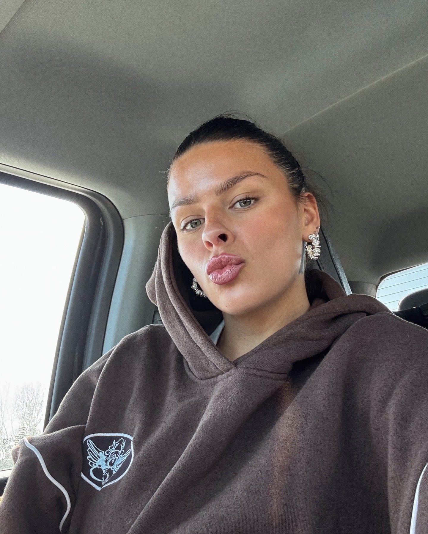 Elle se retrouve sous le feu des critiques