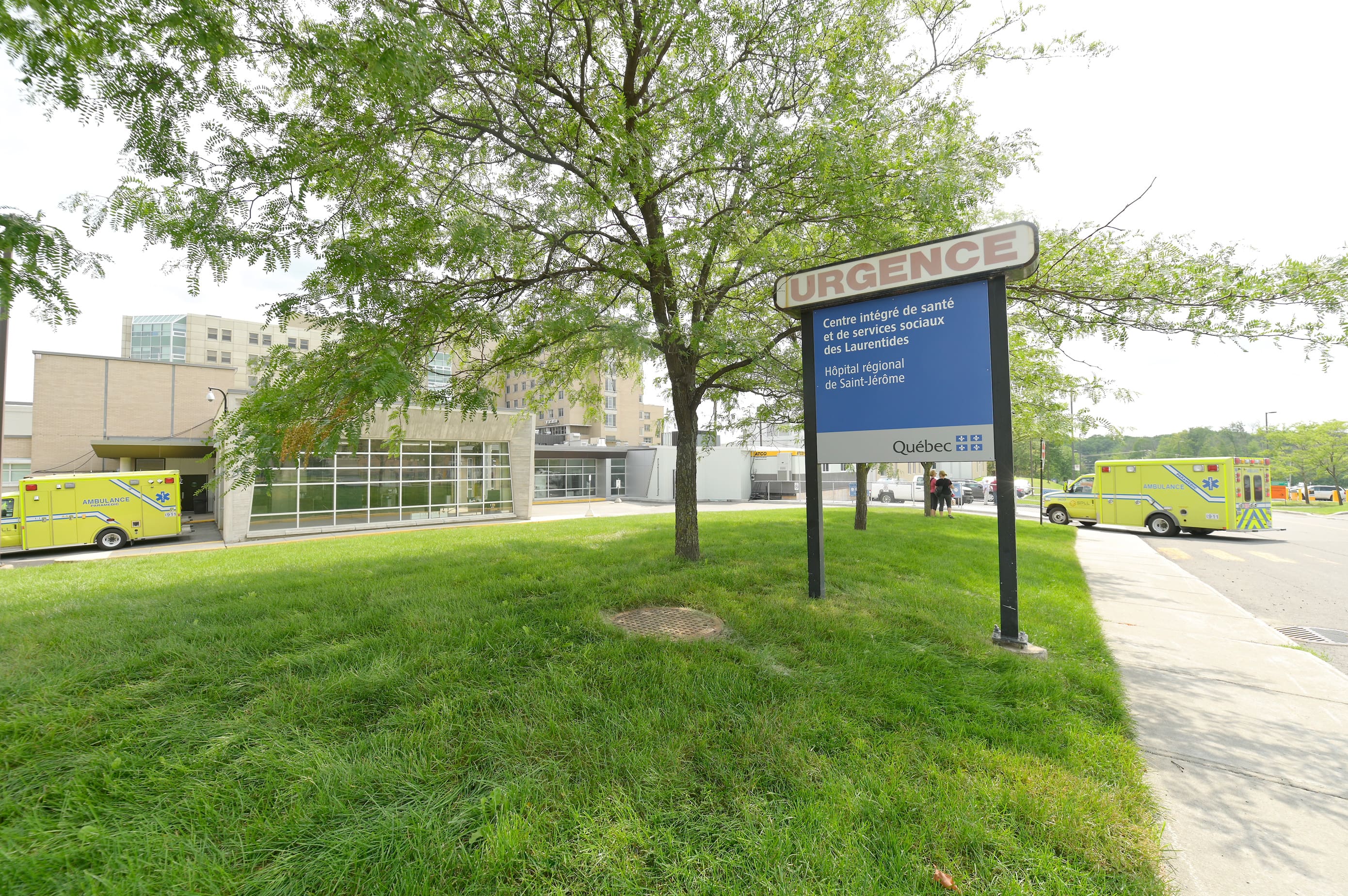 Des travailleurs de la sant&eacute; de l'h&ocirc;pital de Saint-J&eacute;r&ocirc;me craignent pour leur s&eacute;curit&eacute;