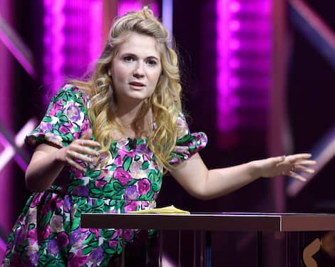 Quebec Rosalie Vaillancourt n’a pas manqué de souligner que Lise Dion a été un modèle (ou pas) pour les jeunes femmes qui veulent faire de l’humour.