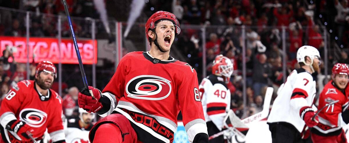 Who Is Now The Favorite Team To Win The Stanley Cup Archyde who-is-now-the-favorite-team-to-win-the-stanley-cup-archyde
