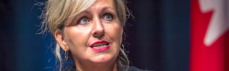 GEN-INVESTISSEMENT-LOGEMENT Andrée Laforest. Ministre